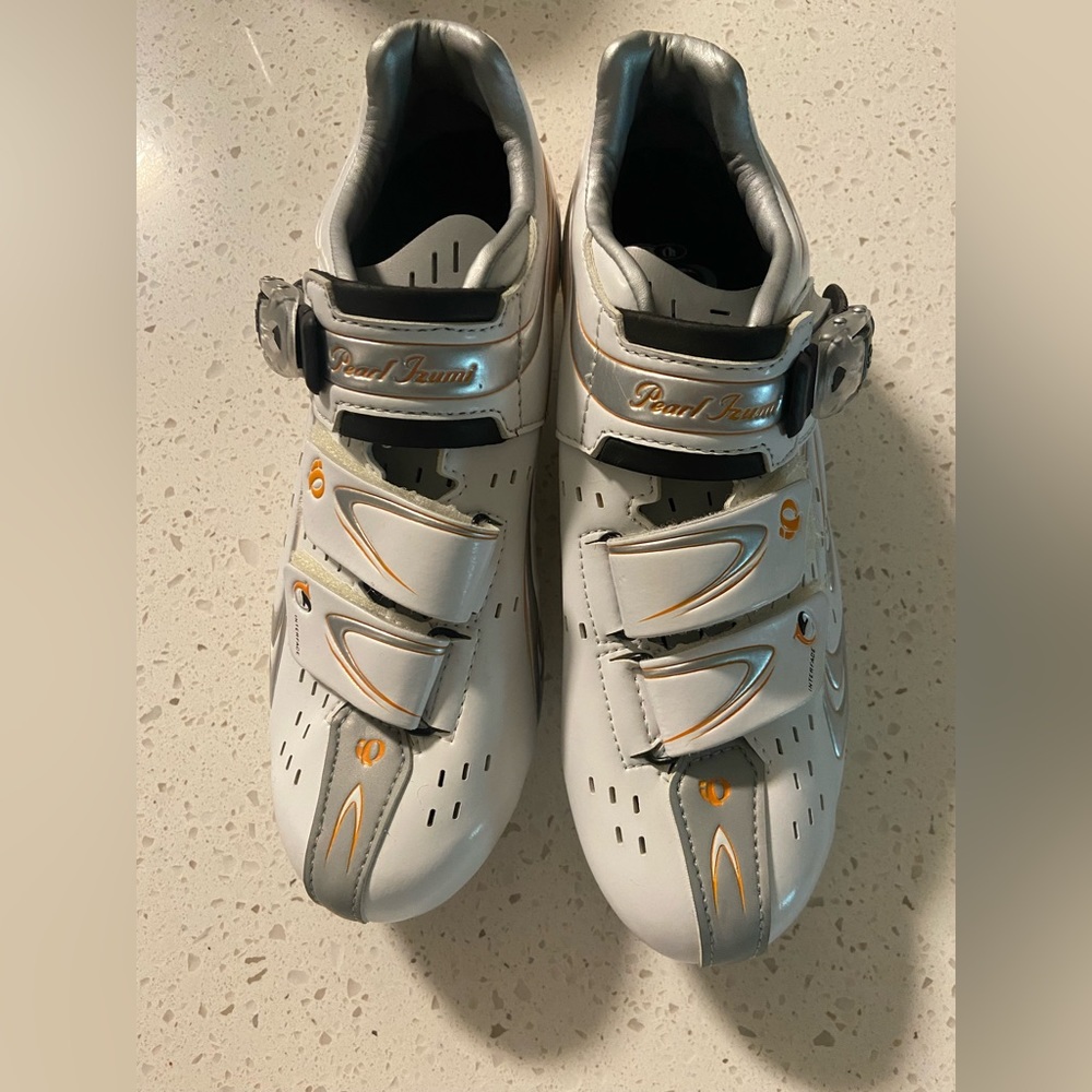 Peal izumi cycling shoes